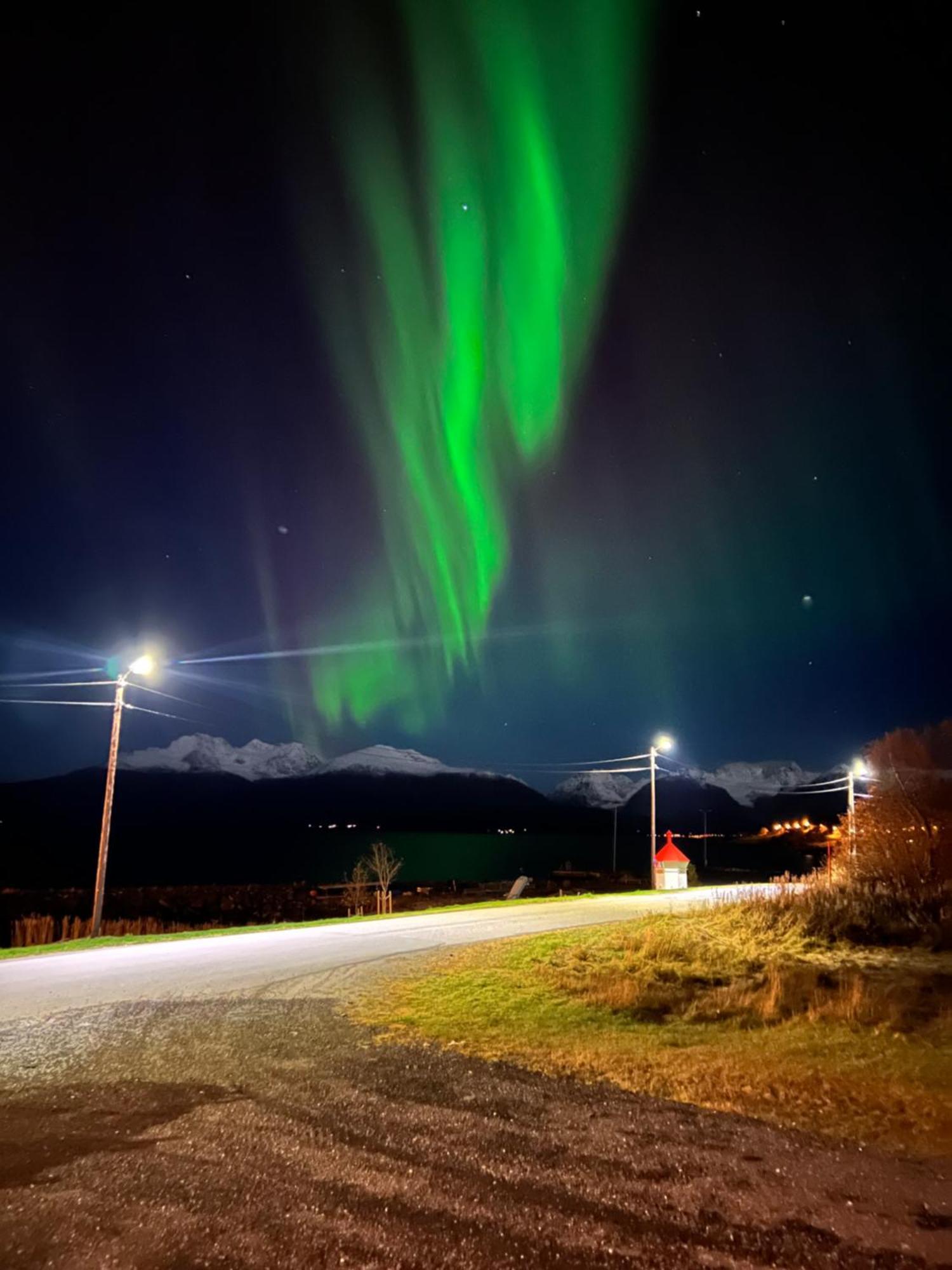 Alpan Apartments, Lyngenfjord Olderdalen エクステリア 写真