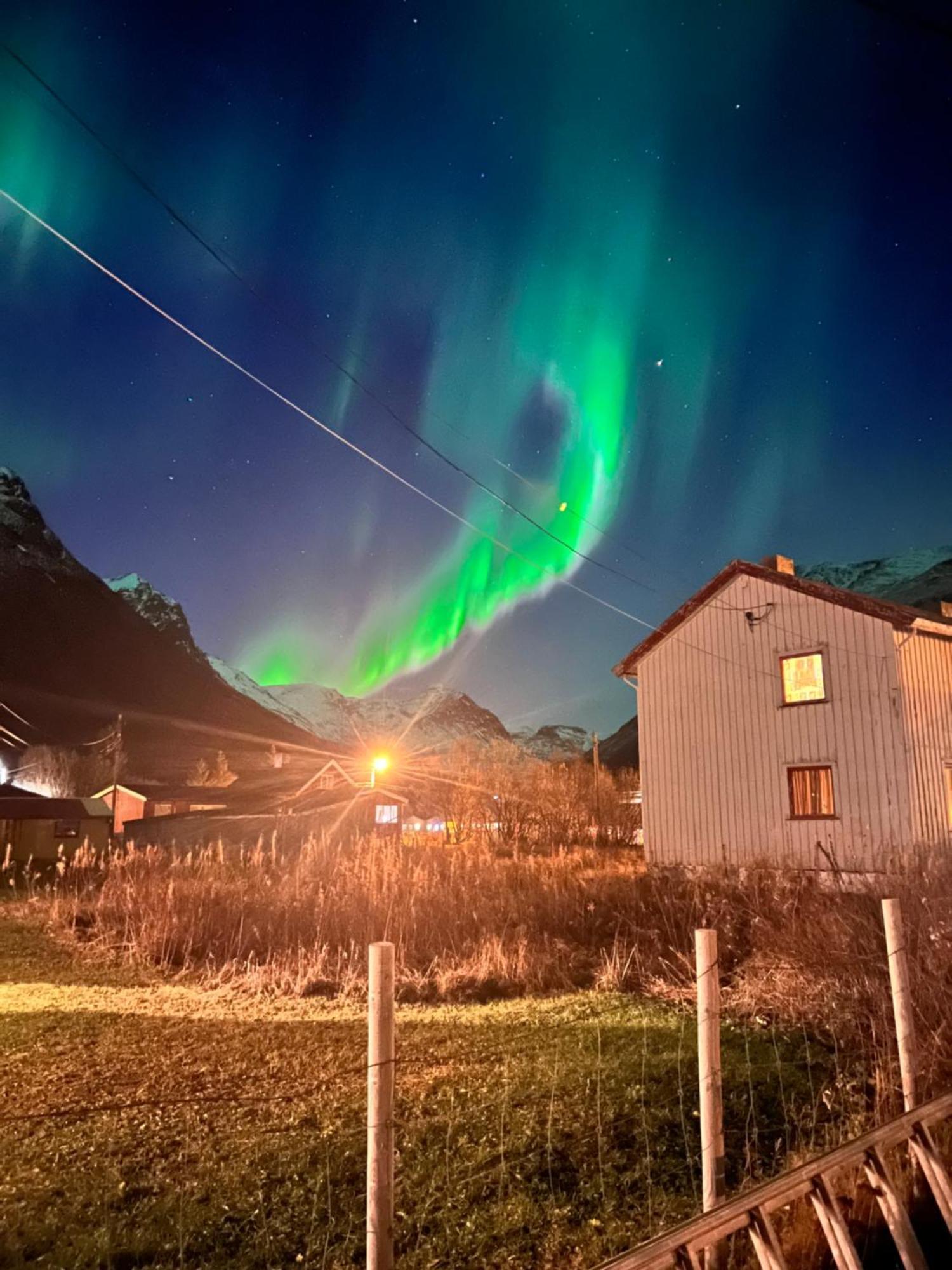 Alpan Apartments, Lyngenfjord Olderdalen エクステリア 写真