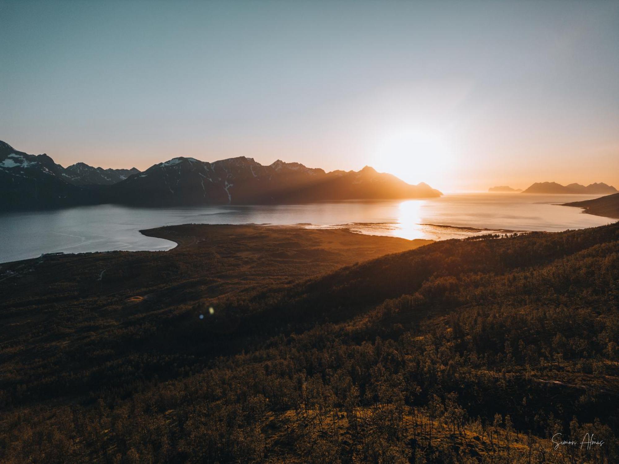 Alpan Apartments, Lyngenfjord Olderdalen エクステリア 写真