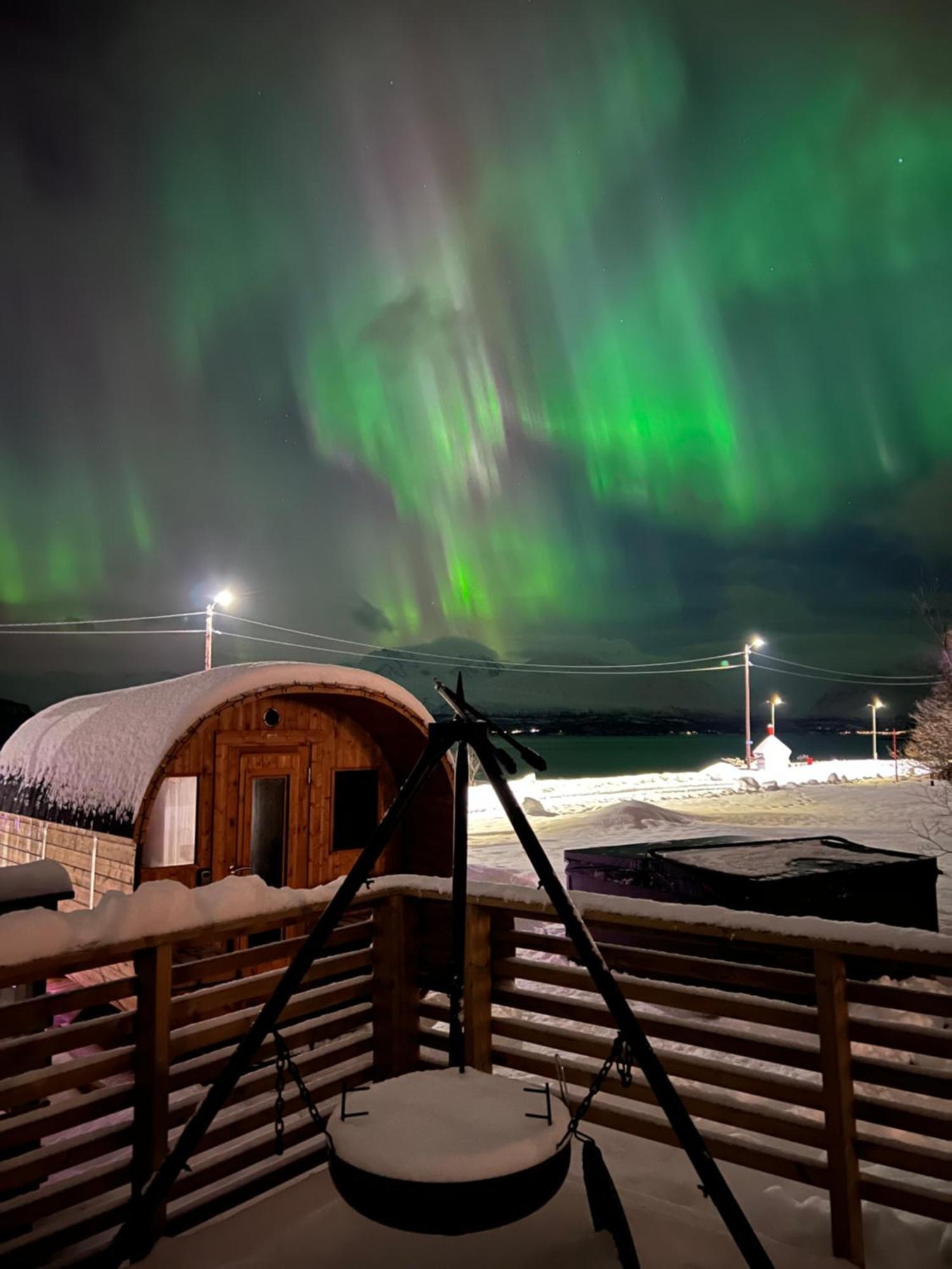 Alpan Apartments, Lyngenfjord Olderdalen エクステリア 写真
